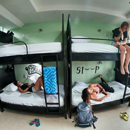 Room2Board Hostel And Surf School Jacó Exteriér fotografie